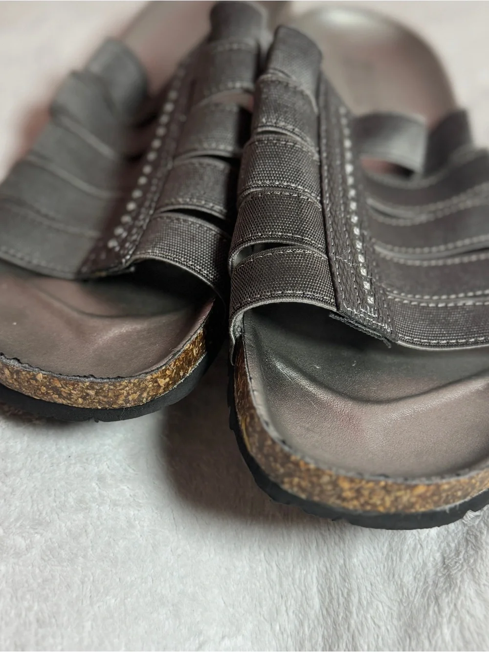 Italian Shoemakers Silver Slip On Sandals with Bling Womens Sz 9.5 Made In Italy